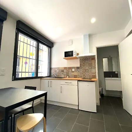 Studio Republique #1 Apartment *